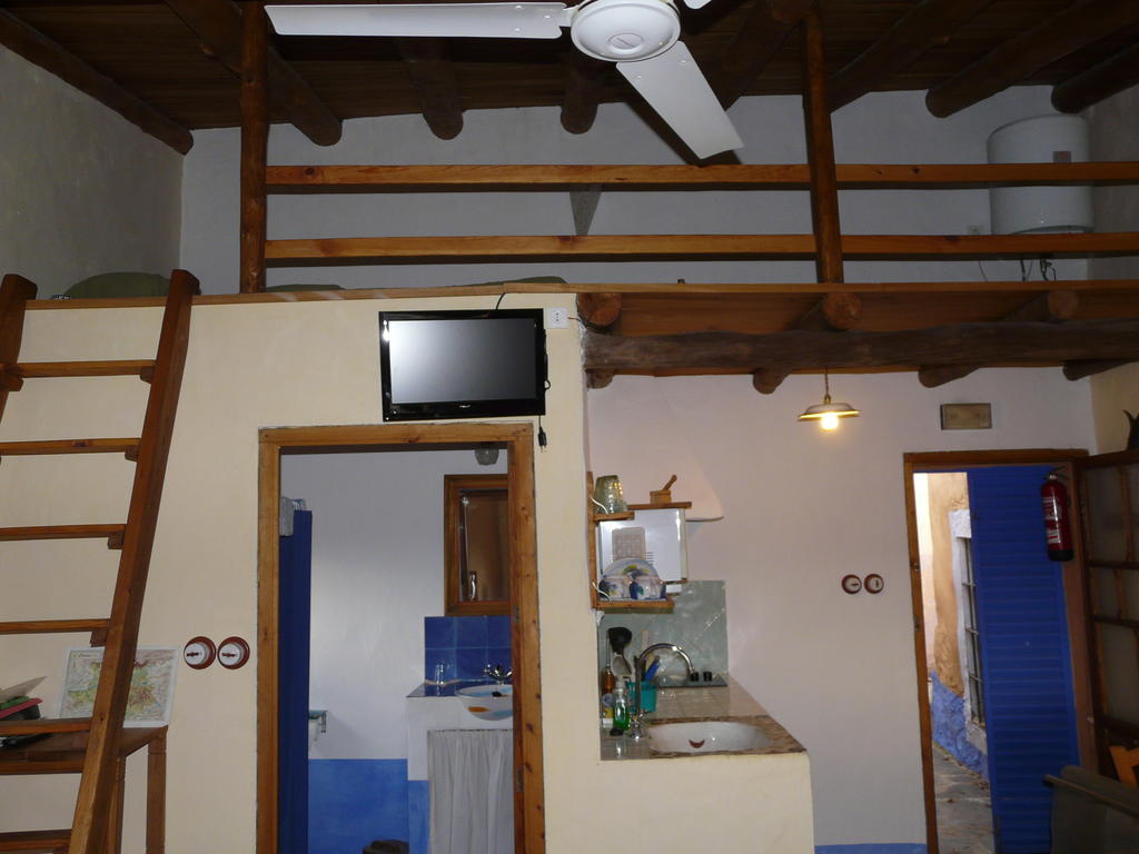 El Nido De La Collalba Apartment Cabañas del Castillo Exterior photo